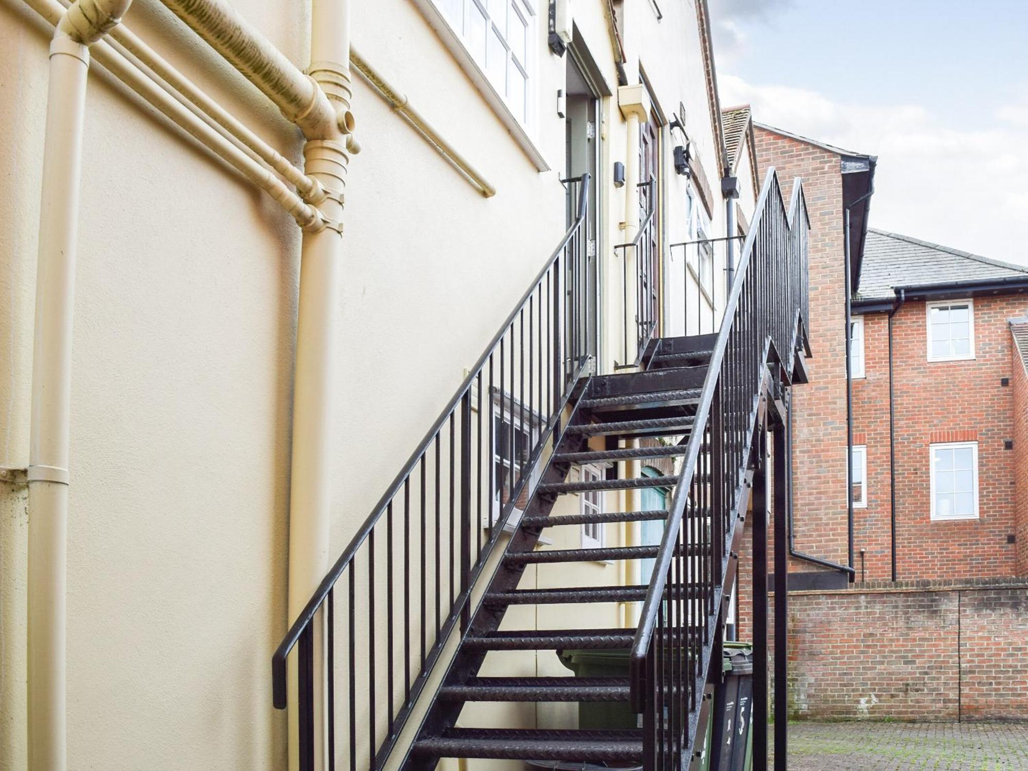 Villa Hive Mews Abingdon-on-Thames Exterior foto